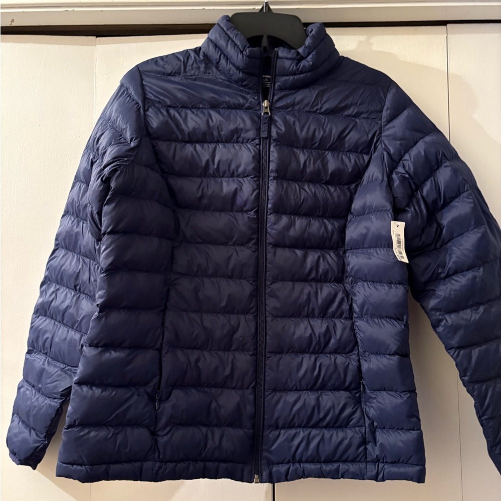 Amazon Essentials Women's Lightweight Water-Resistant Packable jacket